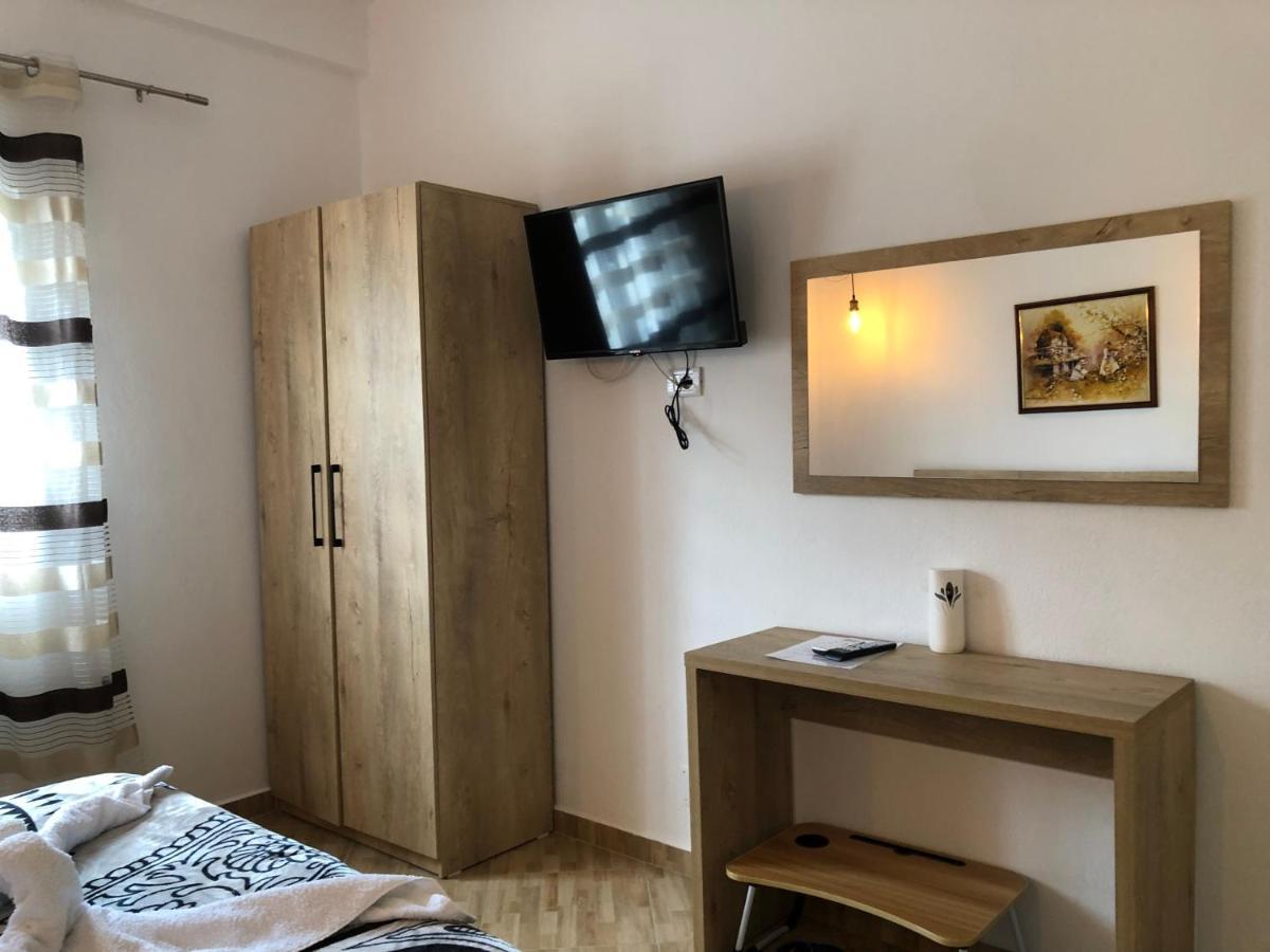 Hotel Apostoli Përmet Екстериор снимка