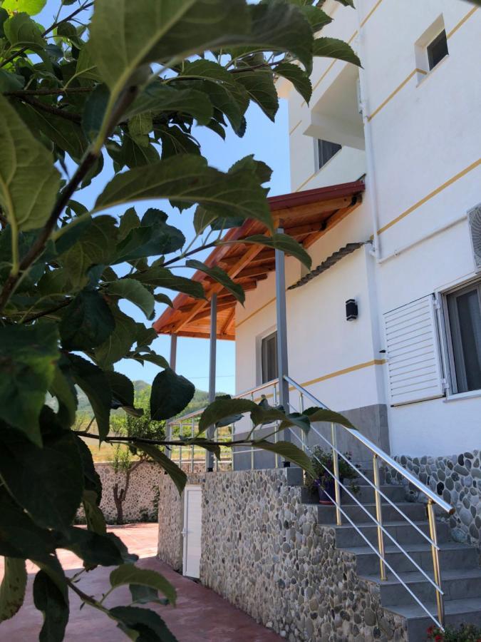 Hotel Apostoli Përmet Екстериор снимка