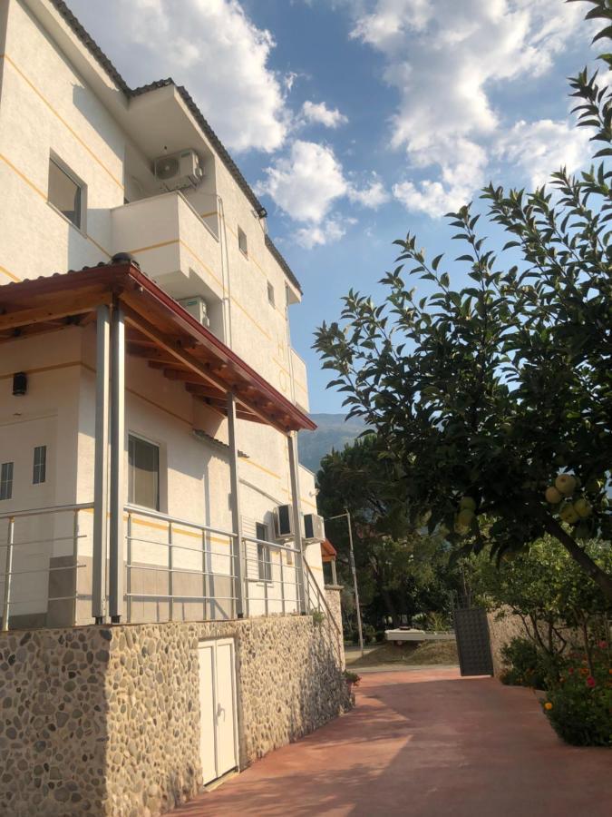 Hotel Apostoli Përmet Екстериор снимка