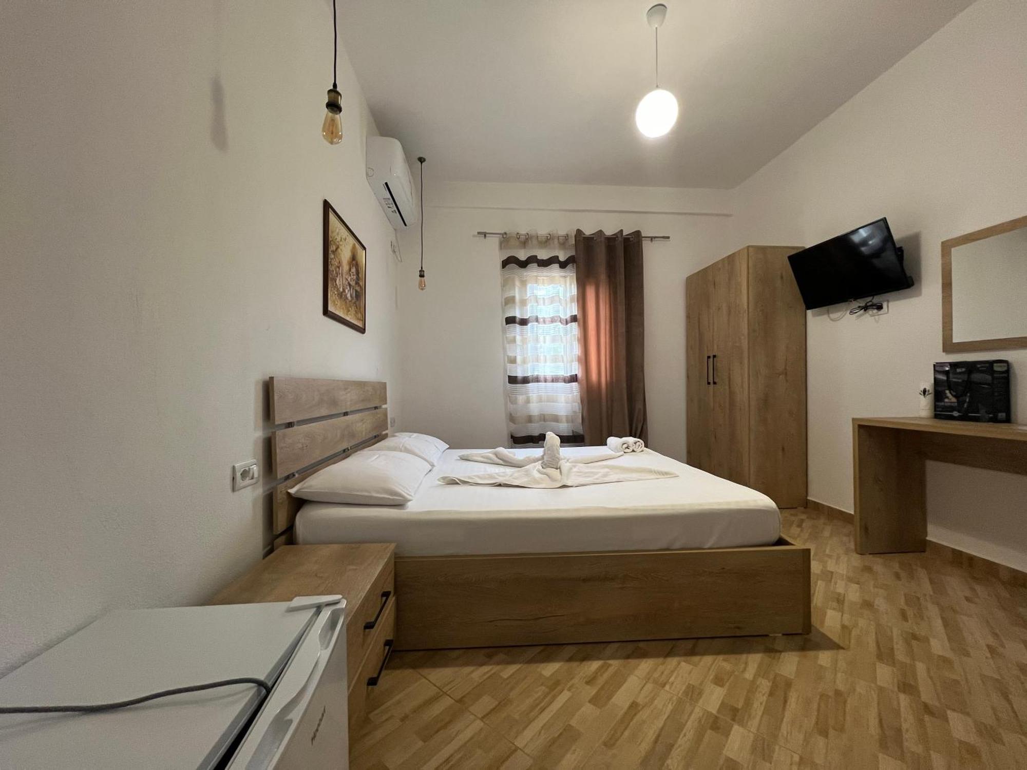 Hotel Apostoli Përmet Екстериор снимка
