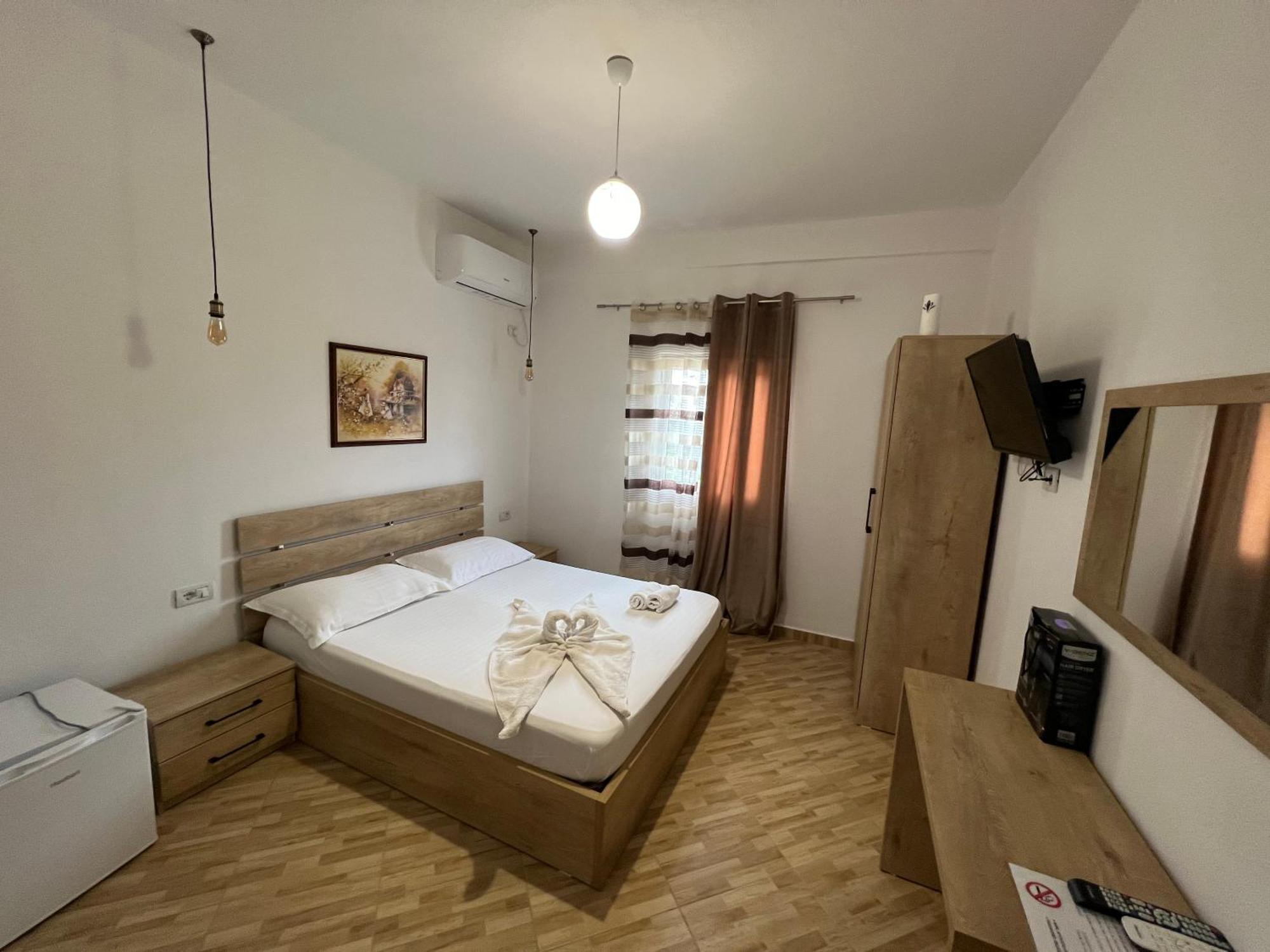 Hotel Apostoli Përmet Екстериор снимка